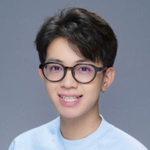 Ziyuan Zhang headshot