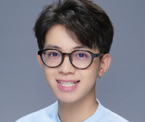 Ziyuan Zhang headshot